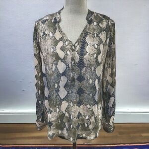 Women's A.N.A. Black/Green Snake Print Long Sleeve Button Down Top - M